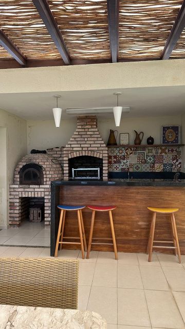 Churrasqueira e forno de pizza